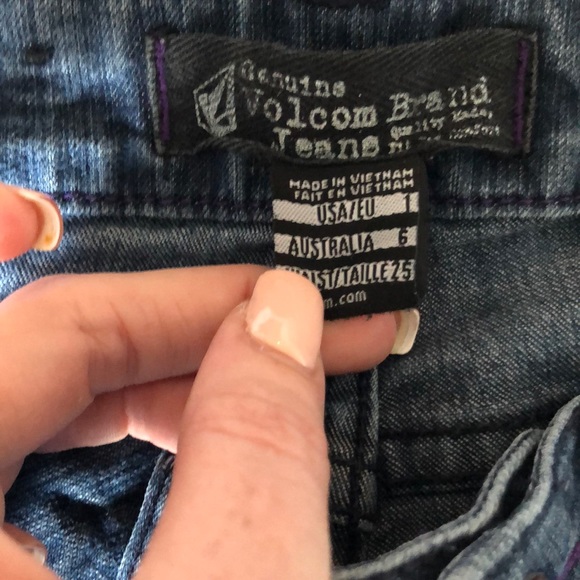 ❌SOLD❌Volcom skinny Jeans💜👖 - Picture 6 of 7